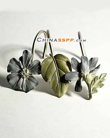 �ͽ��������ϵĕr(sh��)�У�����