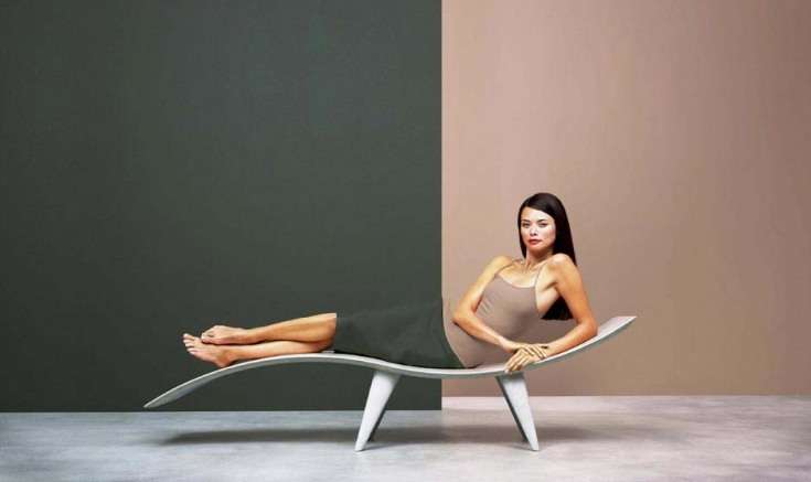 �Ҿ������е���Ĭ˲�g