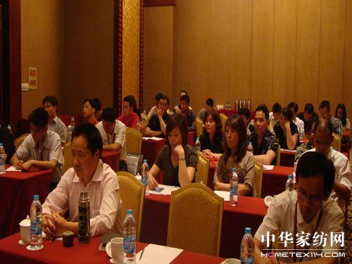 �Ϸ�����A�|�؅^(q��)����(ch��ng)���̕�(hu��)�e�k