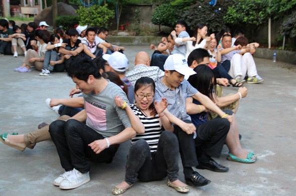 �������M(j��n)���Ӊ�(m��ng)�R�F(tu��n)�(du��)��չһ����Ӗ(x��n)�I(y��ng)֮������{��