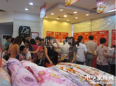 ���m���³骄��������չ�