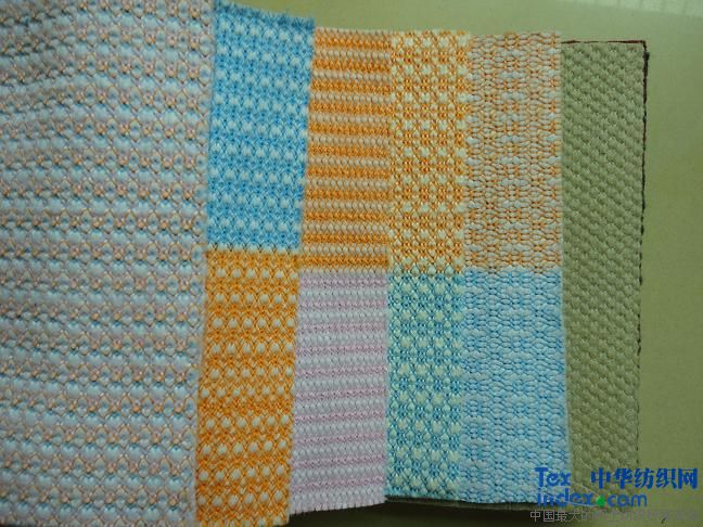 菲絲布 用途箱包,休閑裝飾 成份100%PET 規(guī)格200--300g/m2 型號FK系列