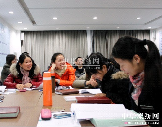 �Pʢ�Ҽ�����־ͬ���ϵĈF(tu��n)�(du��)