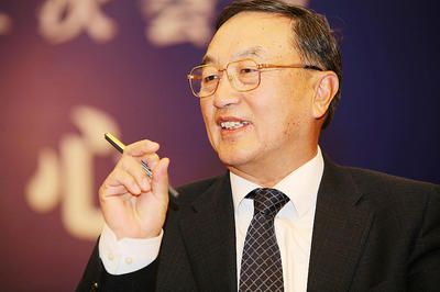 柳傳志:奮斗初期勿將錢財(cái)與尊嚴(yán)掛鉤