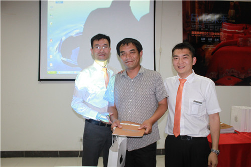 ʥRҼƷ•ӭδ2015Ʒl(f)