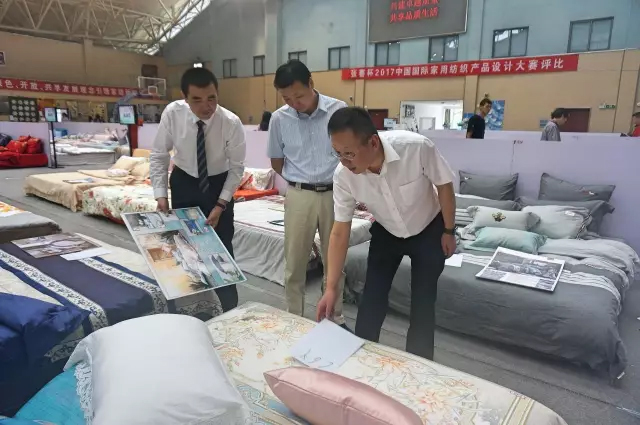 Ҹζϯͨ300Ҽa(chn)ƷŮ