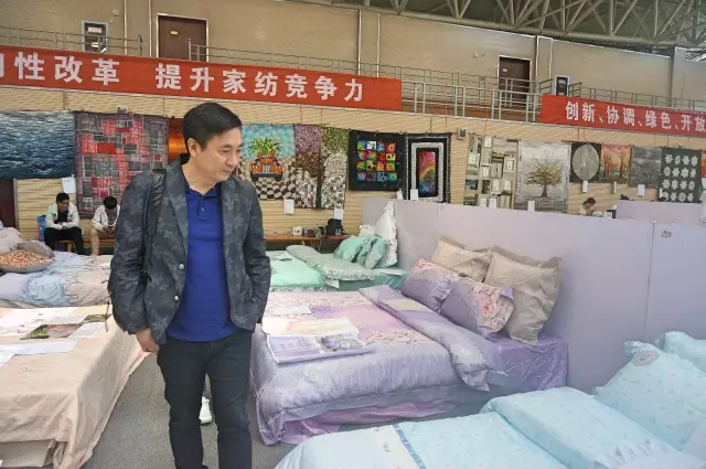 Ҹζϯͨ300Ҽa(chn)ƷŮʣ