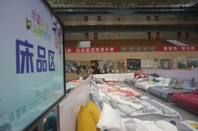 Ҹζϯͨ300Ҽa(chn)ƷŮ