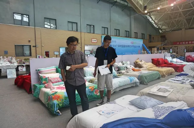 Ҹζϯͨ300Ҽa(chn)ƷŮʣ