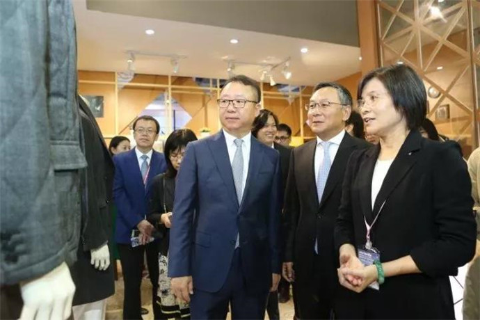 @Lм(lin)＾(lin)չ_Ļ