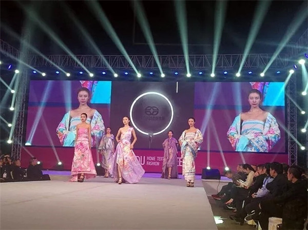 rI(lng)2017ɶҼ•ɶrbݾʆĻ