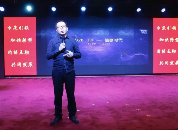 MꖿhëИI(y)f(xi)̄(w)f(xi)_