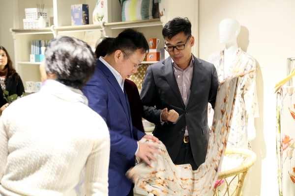 ںϰl(f)չ(hu)L(zhng)Ī˹