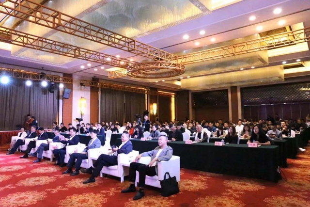 32f壬ɽ9000fԪʮЇ(gu)Ҽ彻ו(hu)¡_xͨݼҼa(chn)I(y)1+3¸