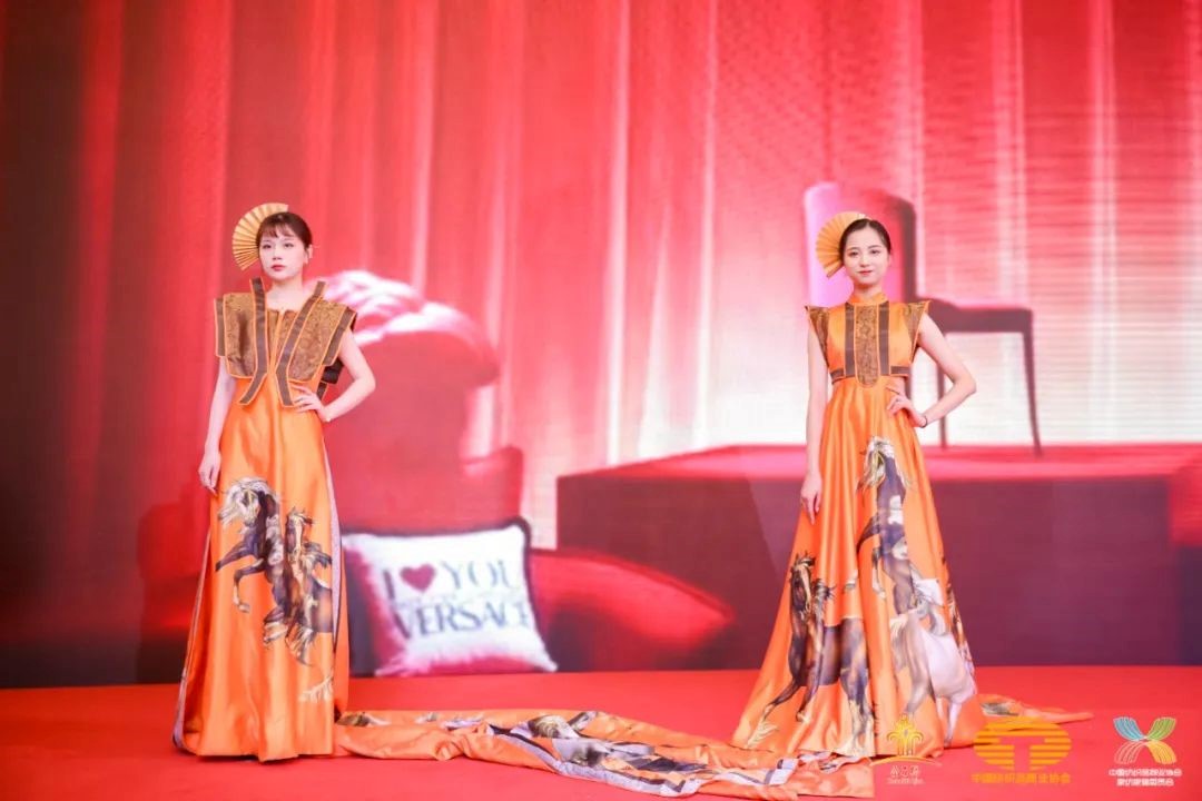 䁾֮͌·(sh)F(xin)|(zh)l(f)չ--2022Ї(gu)(yng)朴(hu)ͨ¡e