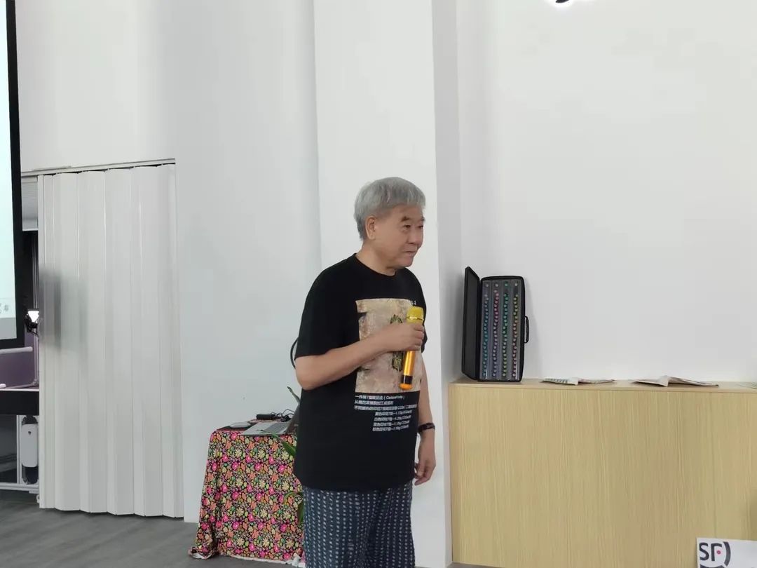 ʼƷ(sh)aӡˇչʾĳɹĻF(xin)(chng)l(f)ذƷ